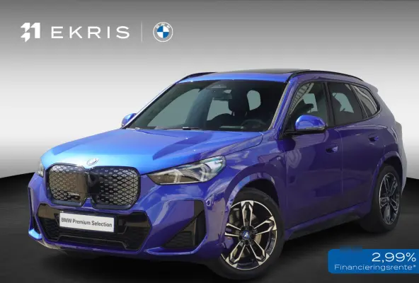 eDrive20 | M Sportpakket | Panoramadak | Head-Up Display | Trekhaak | Comfort Access