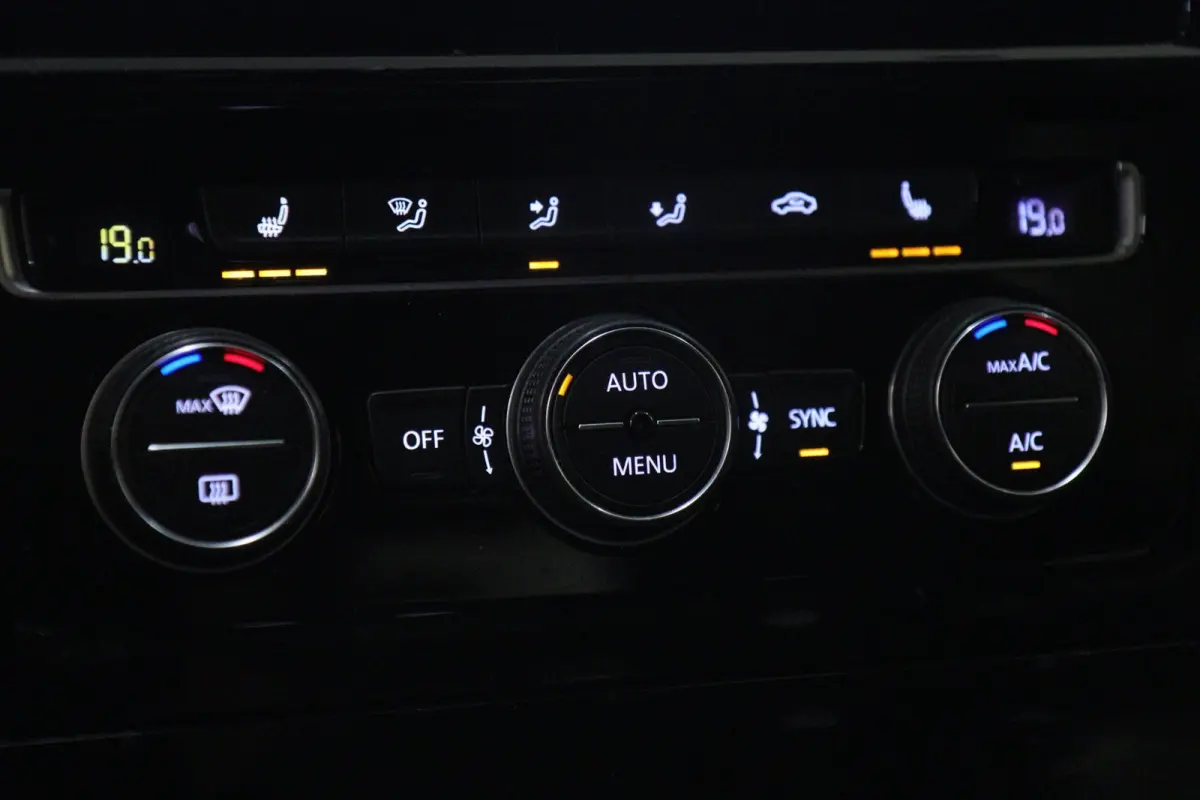 2.0 TSI GTI Performance PANO/CARPLAY/STOELVER/CAM/ACC/VOL