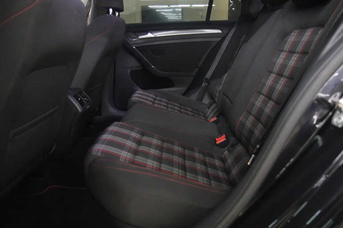 2.0 TSI GTI Performance PANO/CARPLAY/STOELVER/CAM/ACC/VOL