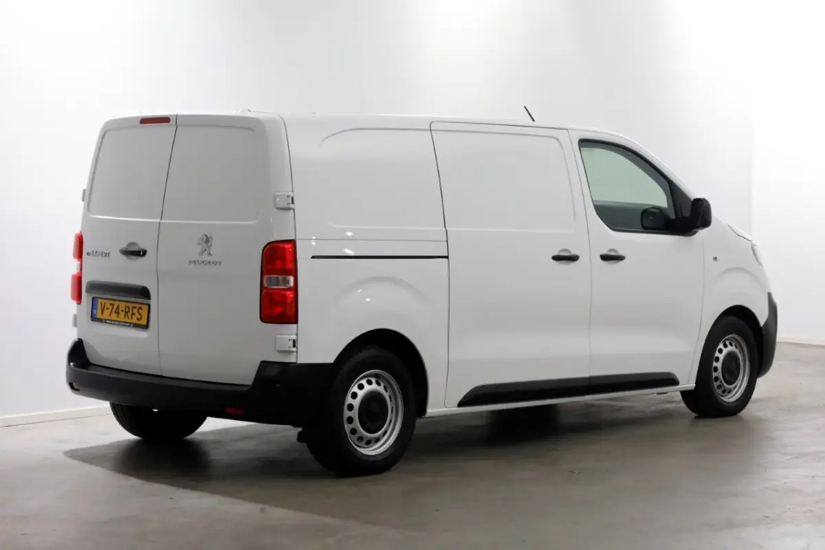 L2H1 Standard Premium 75 kWh 100% Elektrisch Snellader Airco/Navi SOH 92% 01-2022