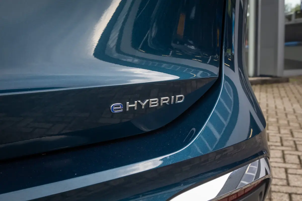 1.5 eHybrid Elegance | Elek. Trekhaak | Cruise control adaptief | Panorama dak Elek. | 20'' | 360 Camera | Stoel/Stuurverwarming | Achterklep Elek. | Apple Carplay/Android Auto | Achteruitri