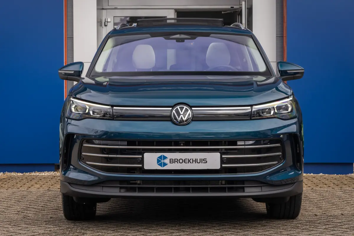 1.5 eHybrid Elegance | Elek. Trekhaak | Cruise control adaptief | Panorama dak Elek. | 20'' | 360 Camera | Stoel/Stuurverwarming | Achterklep Elek. | Apple Carplay/Android Auto | Achteruitri