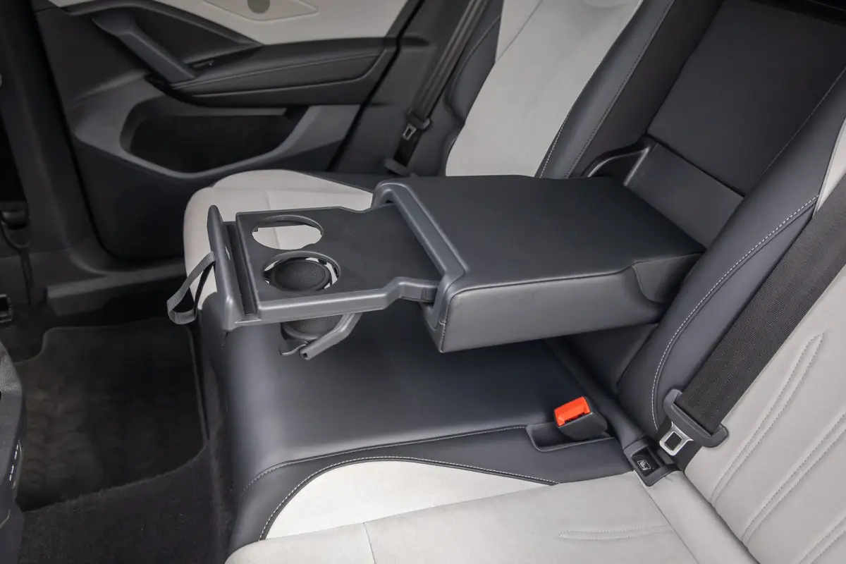 1.5 eHybrid Elegance | Elek. Trekhaak | Cruise control adaptief | Panorama dak Elek. | 20'' | 360 Camera | Stoel/Stuurverwarming | Achterklep Elek. | Apple Carplay/Android Auto | Achteruitri