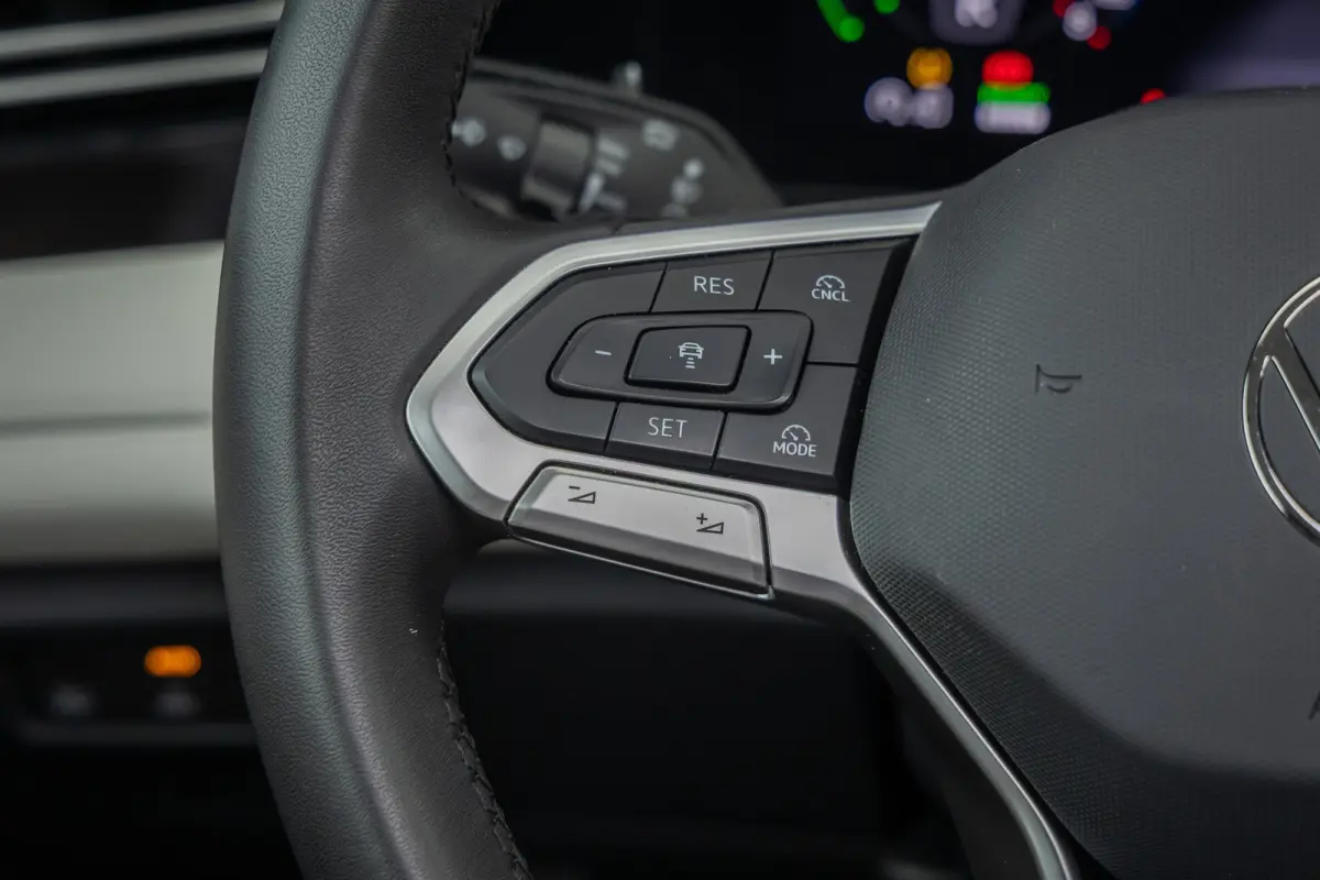 1.5 eHybrid Elegance | Elek. Trekhaak | Cruise control adaptief | Panorama dak Elek. | 20'' | 360 Camera | Stoel/Stuurverwarming | Achterklep Elek. | Apple Carplay/Android Auto | Achteruitri