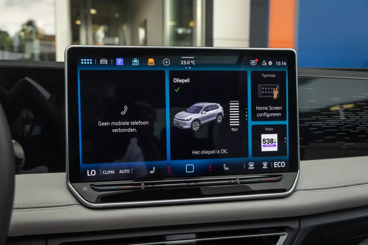 1.5 eHybrid Elegance | Elek. Trekhaak | Cruise control adaptief | Panorama dak Elek. | 20'' | 360 Camera | Stoel/Stuurverwarming | Achterklep Elek. | Apple Carplay/Android Auto | Achteruitri