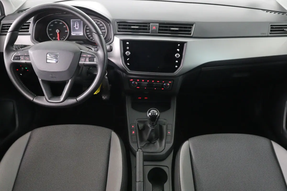 1.0 TSI Style Business Intense | 1e Eigenaar! | Dealer Onderhouden | Navi | Clima | Camera | Cruise Control | DAB | Parkeersensoren V+A | Lichtmetalen Velgen