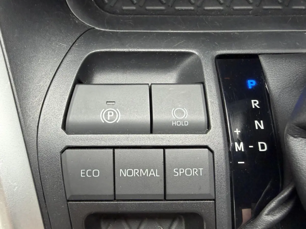 2.0 VVT-iE Dynamic Automaat Trekhaak Carplay PDC