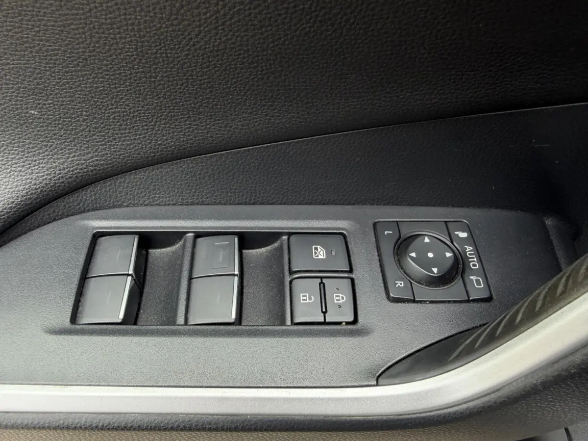 2.0 VVT-iE Dynamic Automaat Trekhaak Carplay PDC