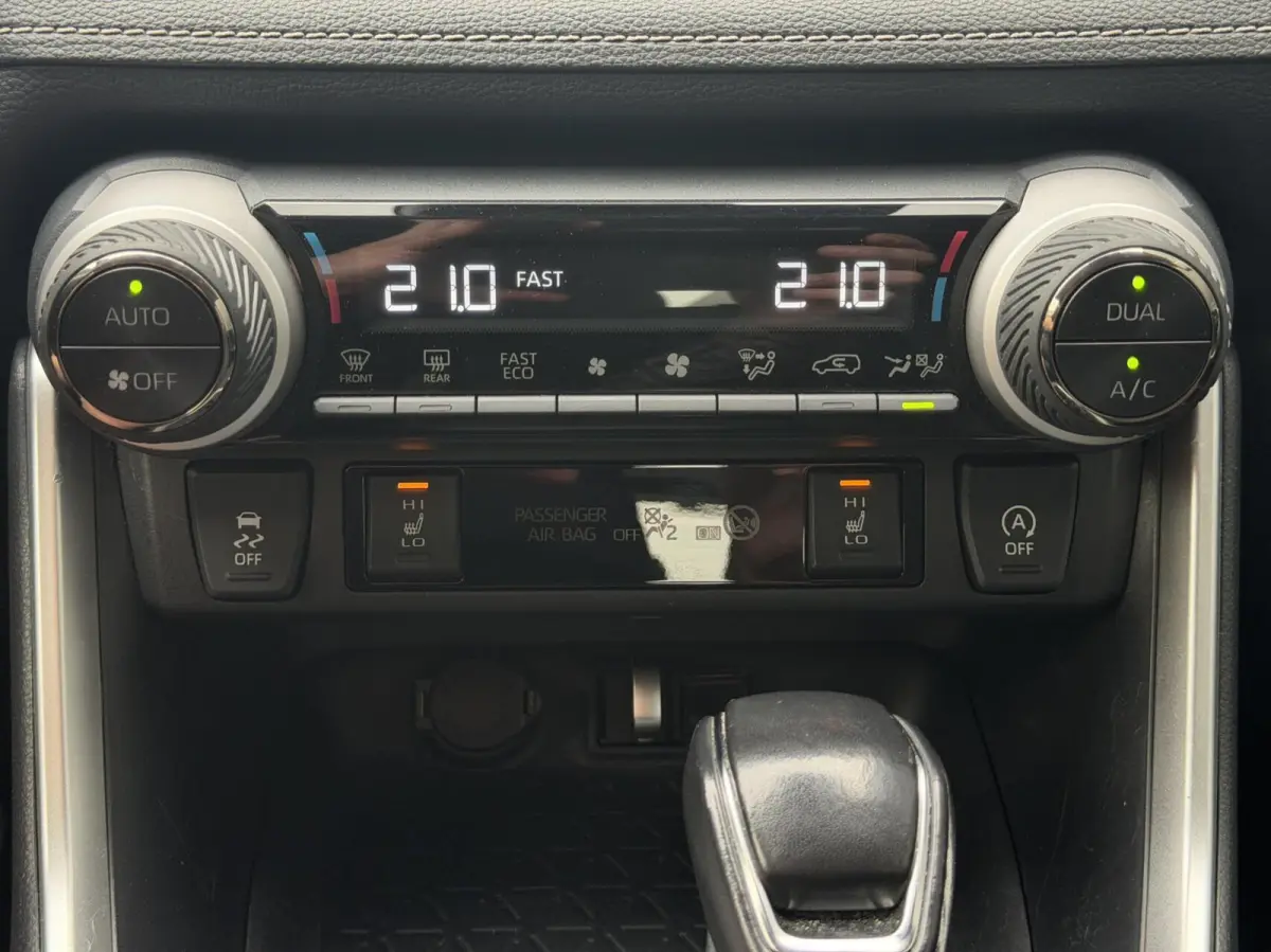 2.0 VVT-iE Dynamic Automaat Trekhaak Carplay PDC