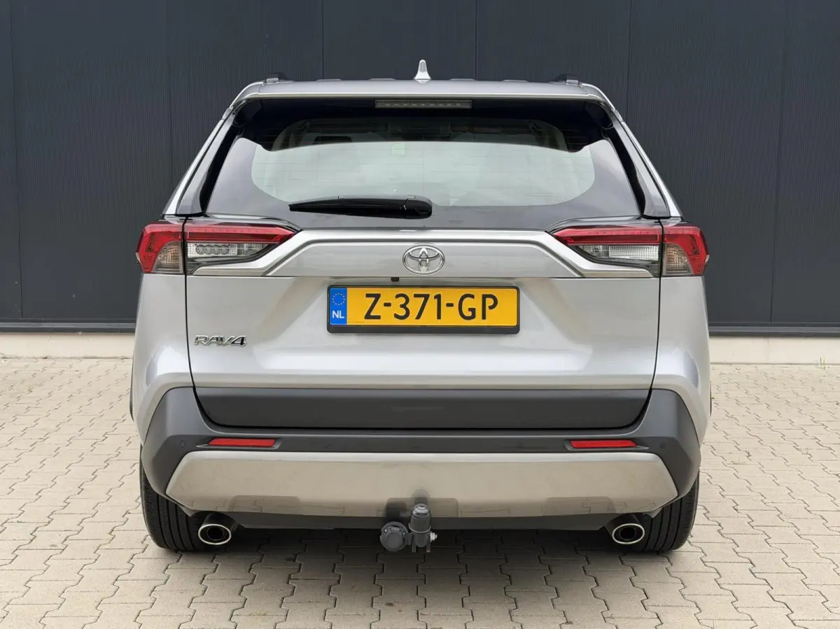 2.0 VVT-iE Dynamic Automaat Trekhaak Carplay PDC