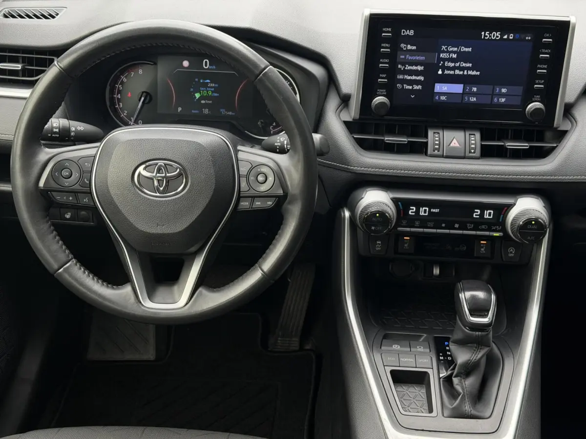 2.0 VVT-iE Dynamic Automaat Trekhaak Carplay PDC