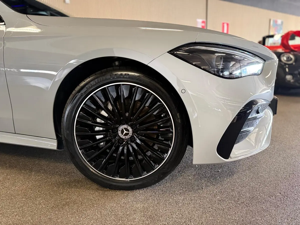 300e AMG STYLING-PANORAMA-NIGHT-MEMORY-ACC-19 INCH-360 CAMERA