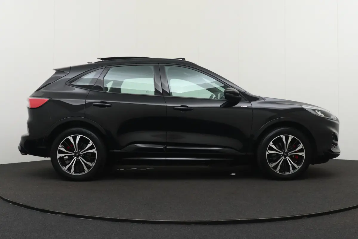 2.5 PHEV ST-Line Pano-dak Elek.Trekhaak Camera 18'LMV