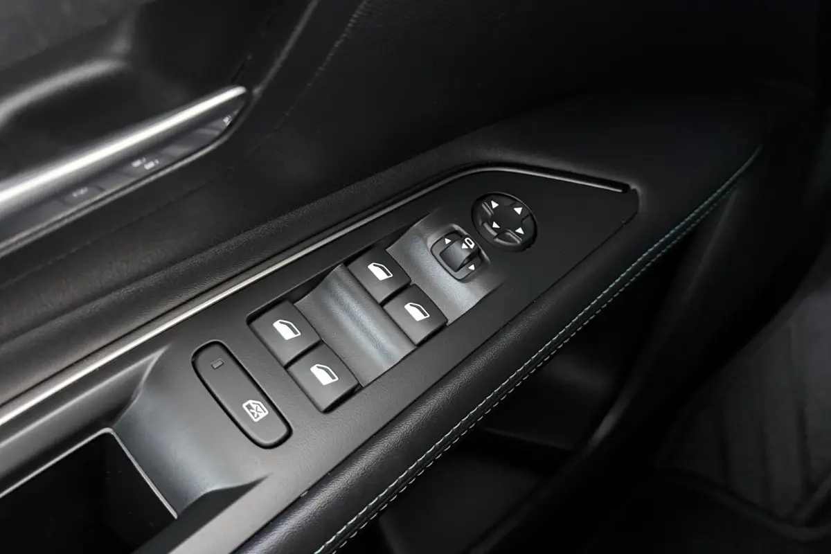 1.2 131 PK Aut. Allure Avantage Carplay Camera Head-Up