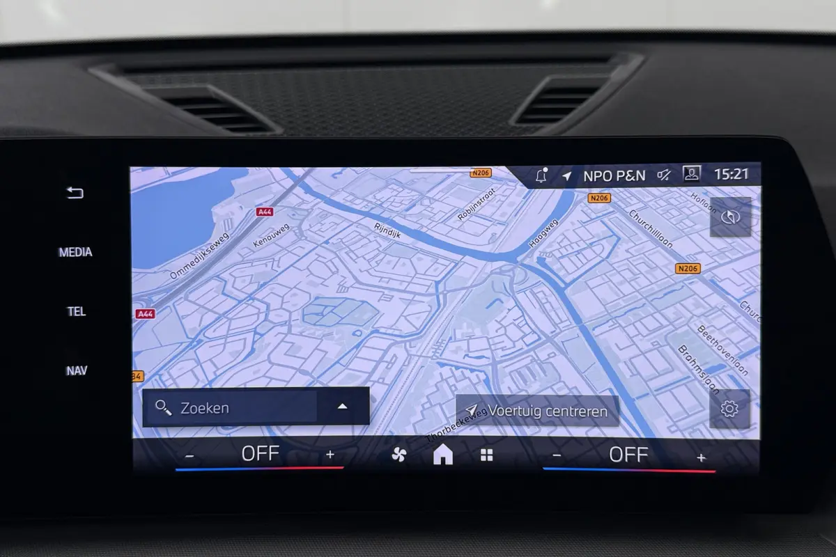 xDrive30e Carplay Camera Leder