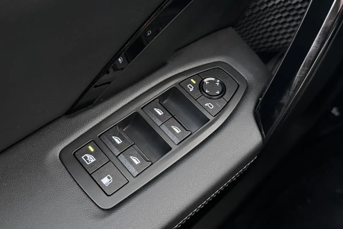 xDrive30e Carplay Camera Leder