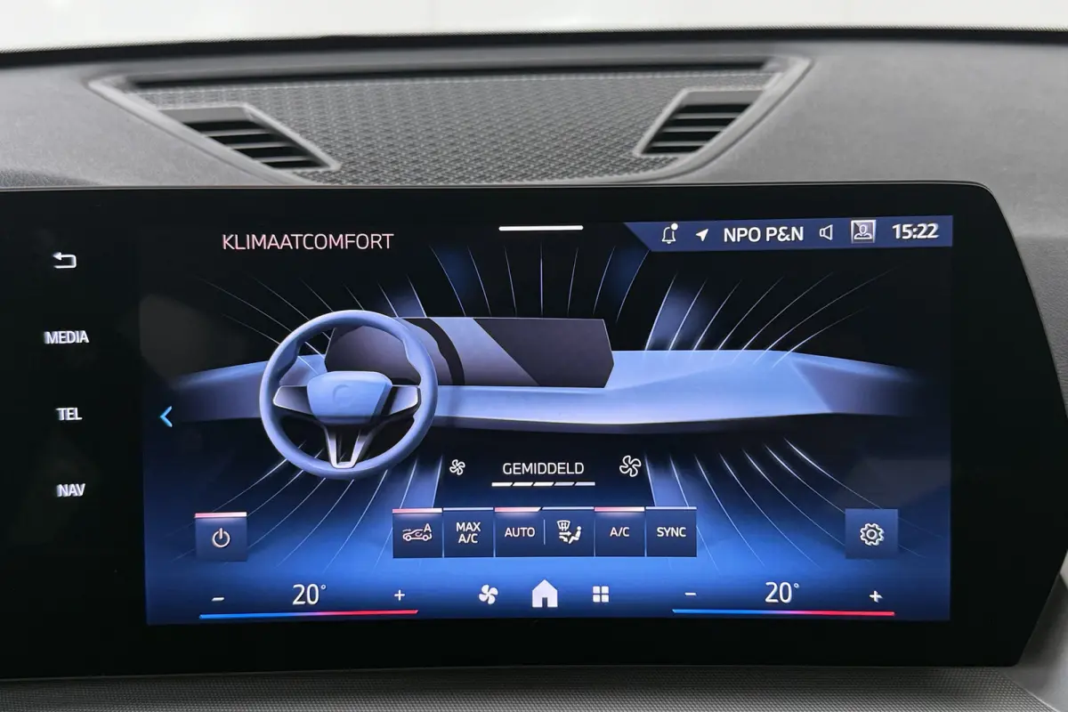 xDrive30e Carplay Camera Leder