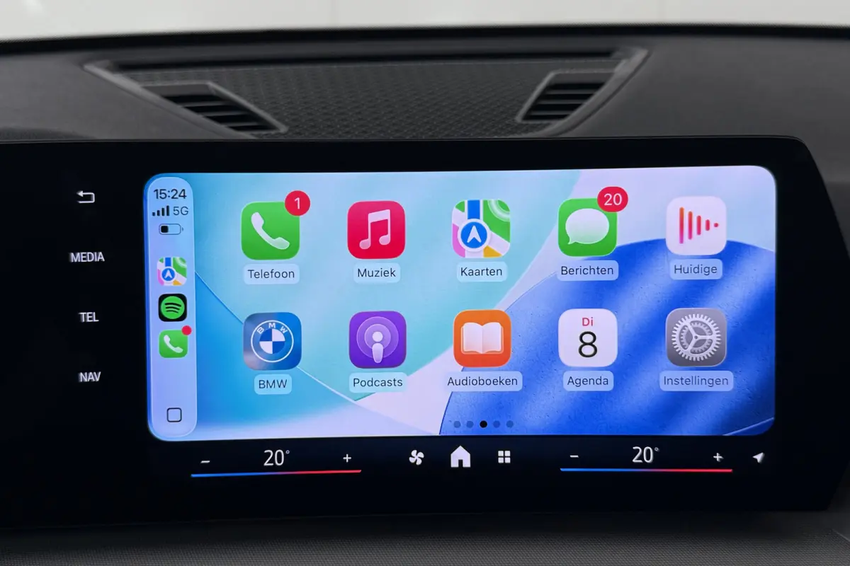xDrive30e Carplay Camera Leder