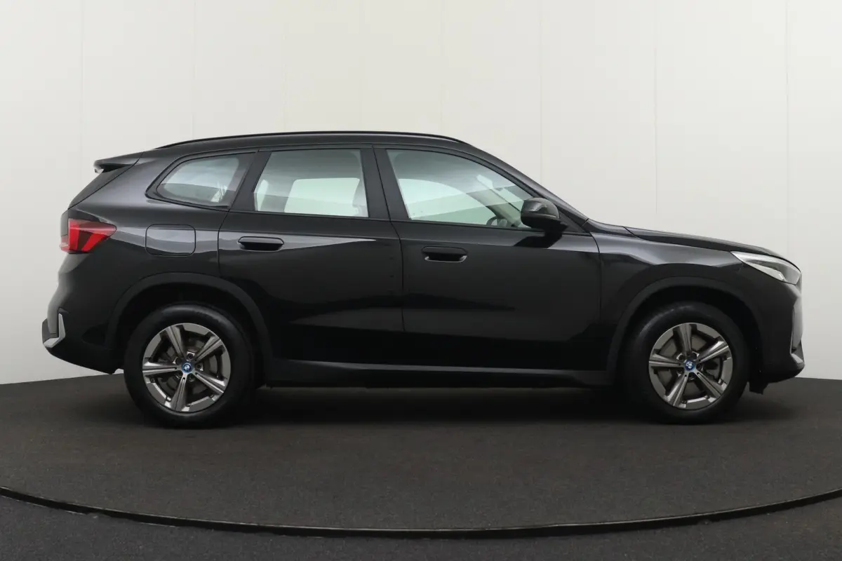 xDrive30e Carplay Camera Leder