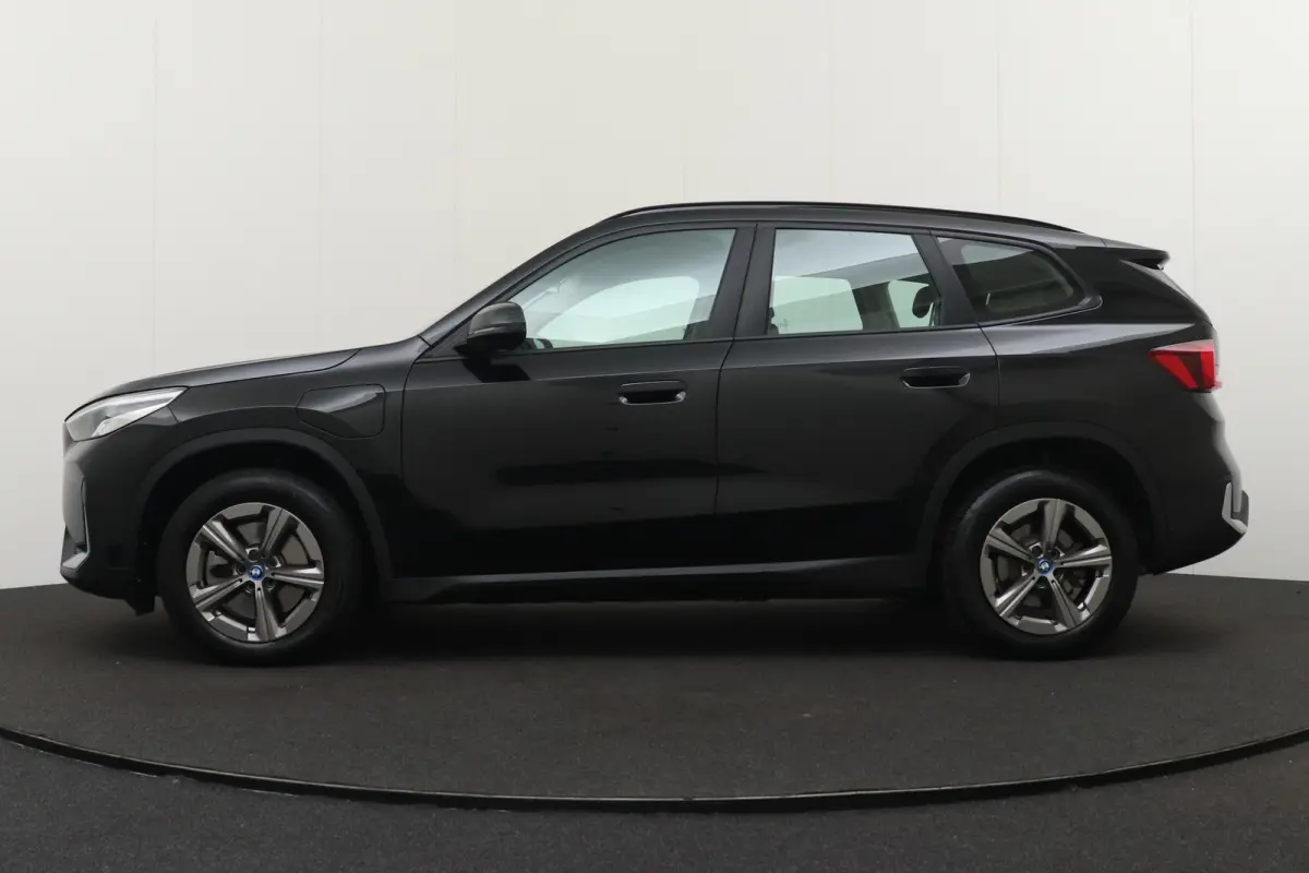 xDrive30e Carplay Camera Leder