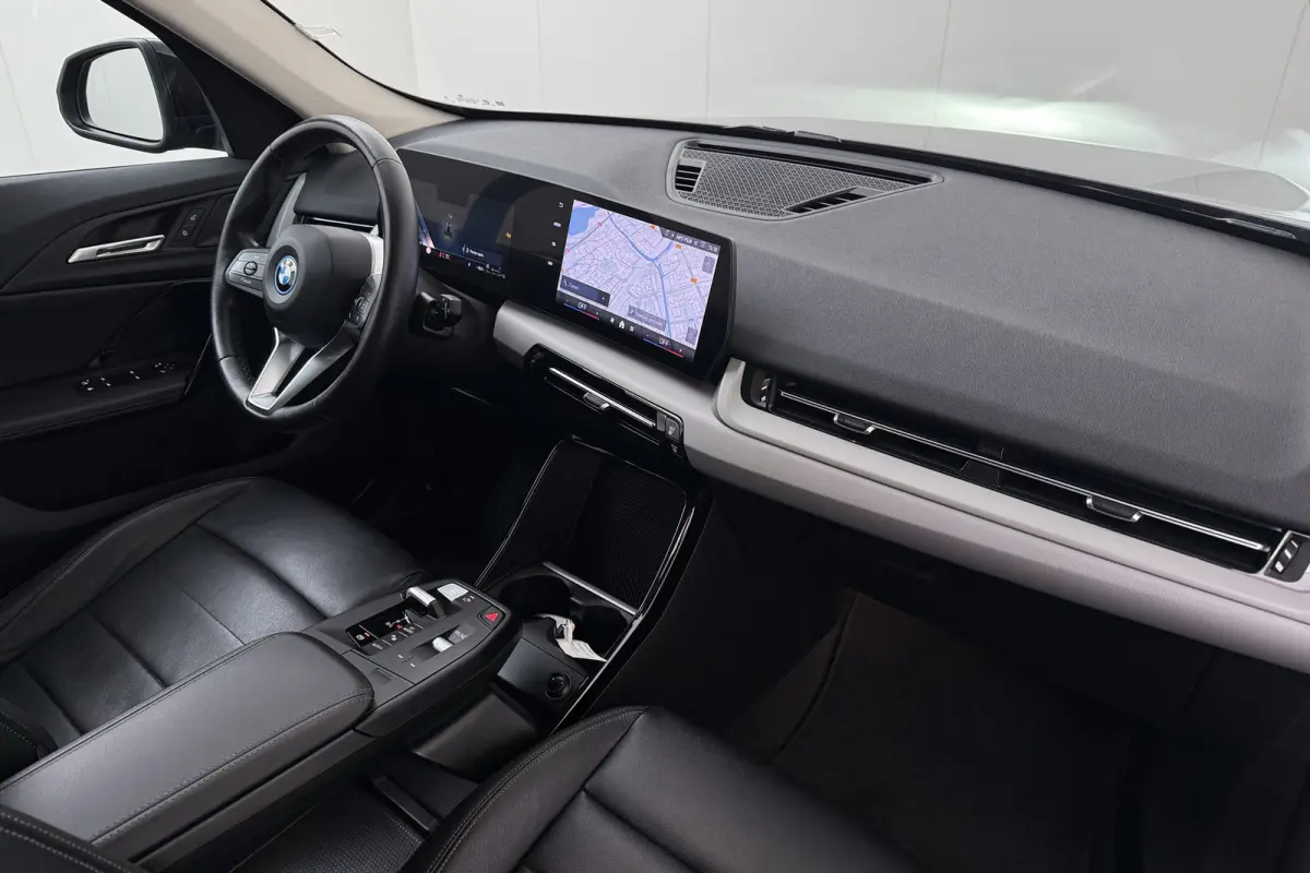 xDrive30e Carplay Camera Leder