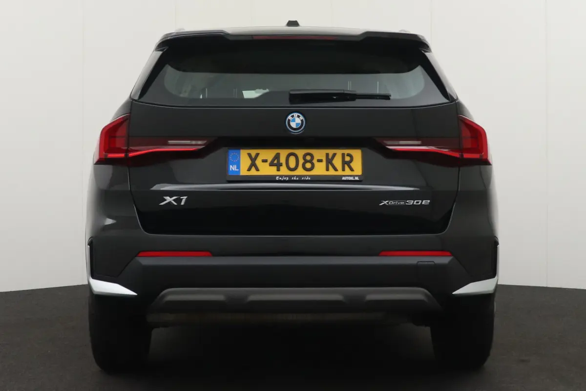 xDrive30e Carplay Camera Leder