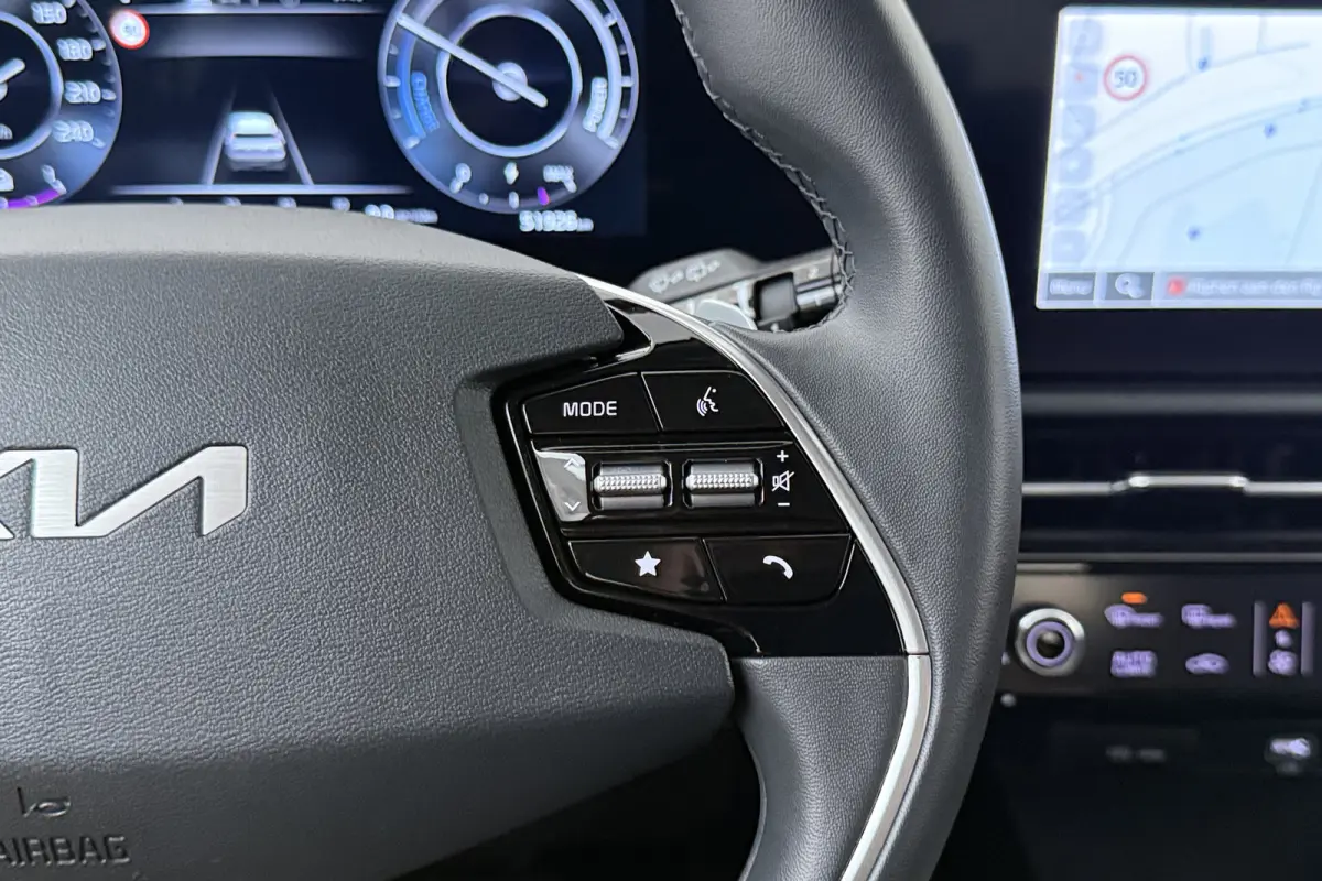 DynamicLine 64.8 kWh 3-Fase (98% SOH) Adapt. Cruise Carplay Camera