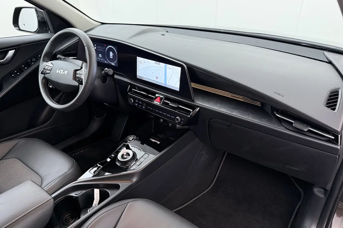 DynamicLine 64.8 kWh 3-Fase (98% SOH) Adapt. Cruise Carplay Camera