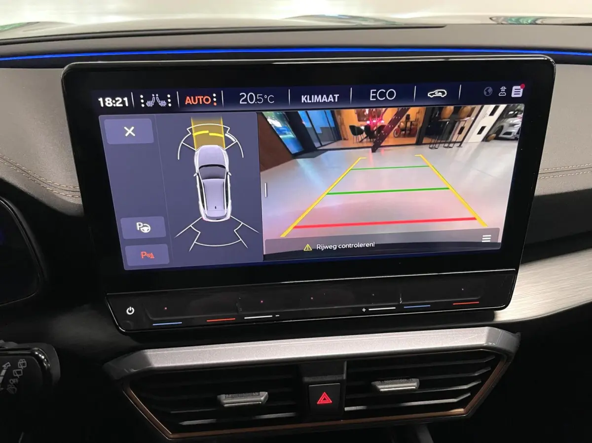 1.4 e-Hybrid VZ Tribe Edition 245 PK/ Cam/ Memo/ 19''LMV/ CarPlay