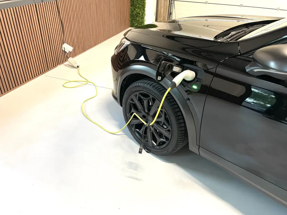 1.4 e-Hybrid VZ Tribe Edition 245 PK/ Cam/ Memo/ 19''LMV/ CarPlay