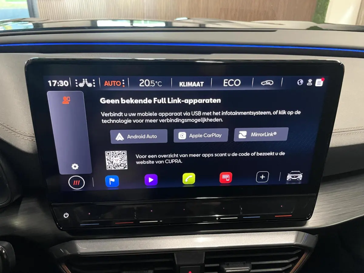1.4 e-Hybrid VZ Tribe Edition 245 PK/ Cam/ Memo/ 19''LMV/ CarPlay