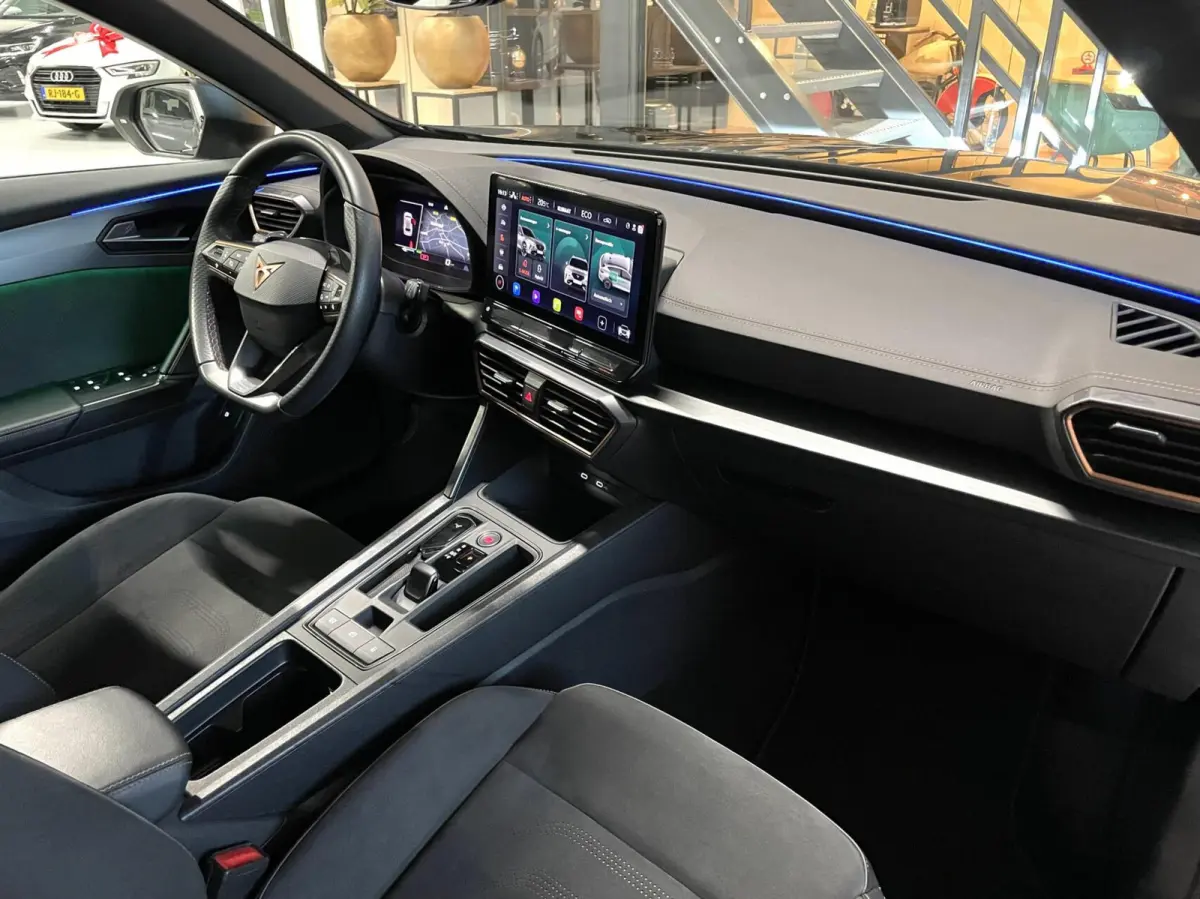 1.4 e-Hybrid VZ Tribe Edition 245 PK/ Cam/ Memo/ 19''LMV/ CarPlay