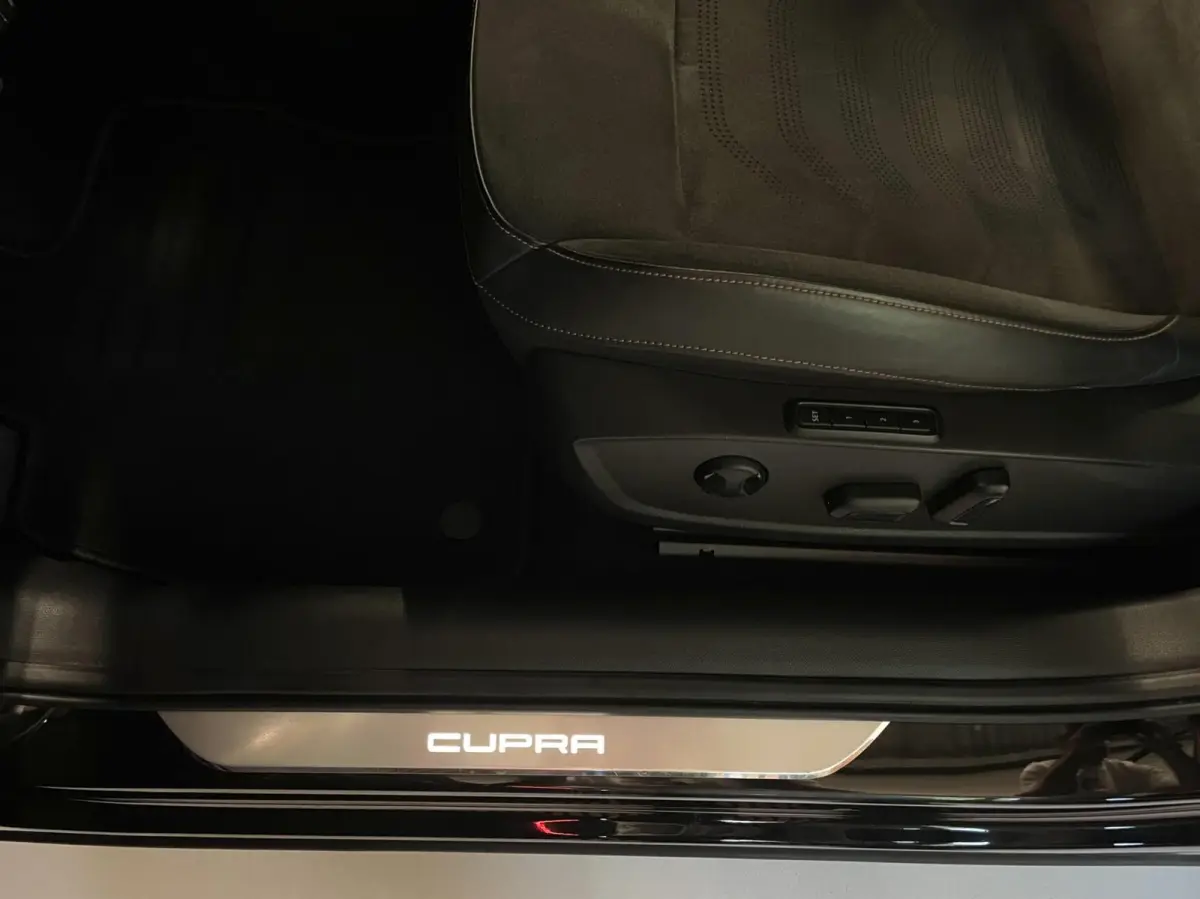 1.4 e-Hybrid VZ Tribe Edition 245 PK/ Cam/ Memo/ 19''LMV/ CarPlay