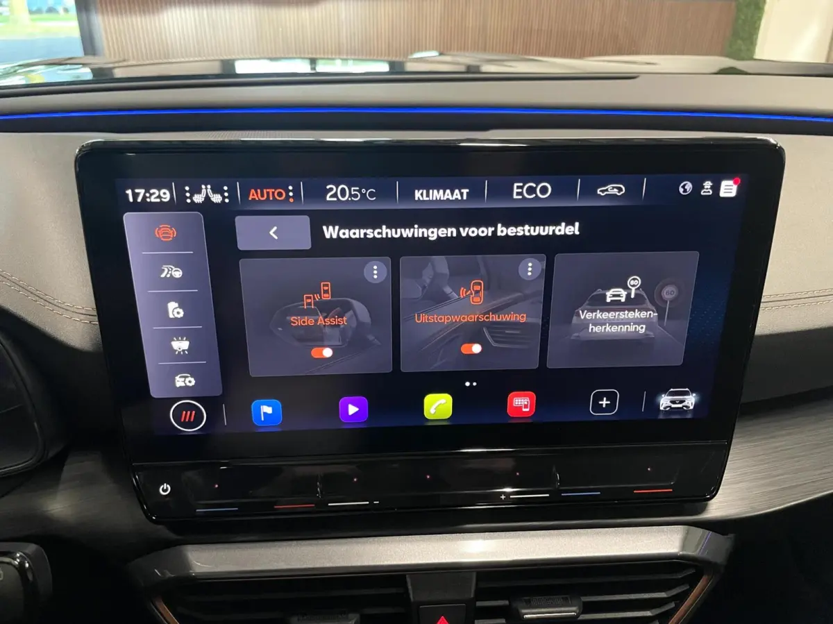1.4 e-Hybrid VZ Tribe Edition 245 PK/ Cam/ Memo/ 19''LMV/ CarPlay