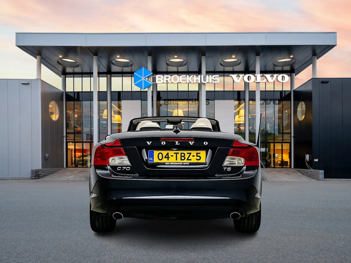 Convertible C70 2.5 T5 Tourer Luxury Line | ORIG. NL | 18" | Elektrisch verst. Lederen Stoelen | Stoelverwarming | BLIS | Xenon | Keyless | Navigatie | Alarm Klasse 3