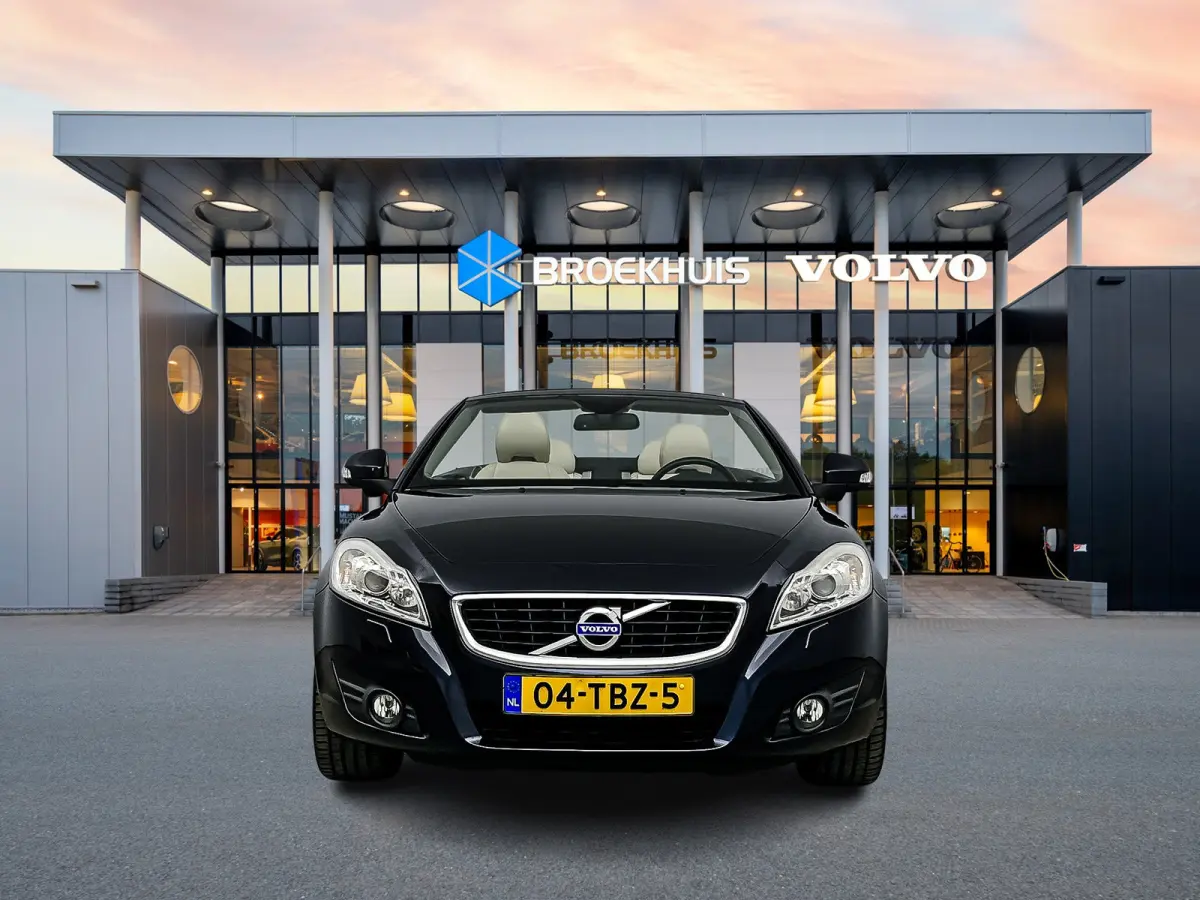 Convertible C70 2.5 T5 Tourer Luxury Line | ORIG. NL | 18" | Elektrisch verst. Lederen Stoelen | Stoelverwarming | BLIS | Xenon | Keyless | Navigatie | Alarm Klasse 3