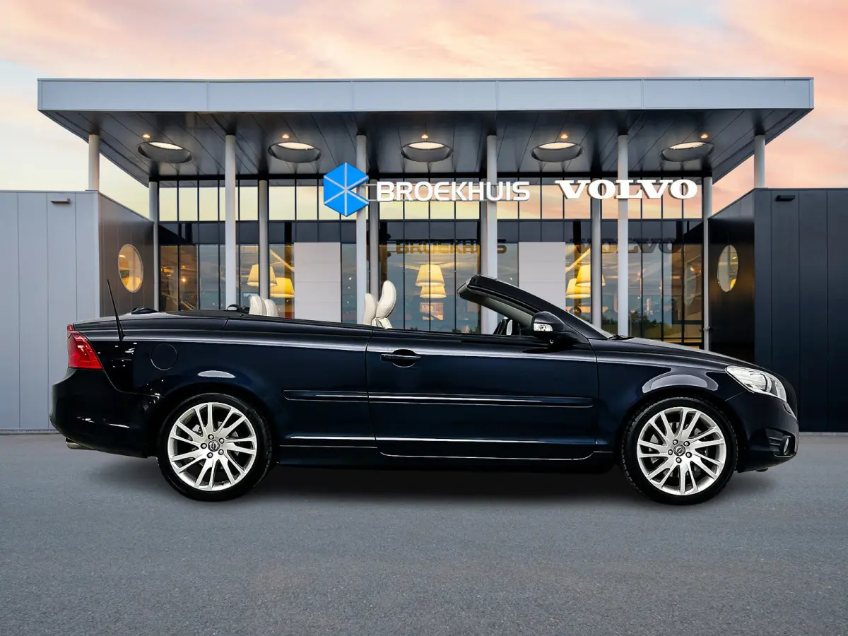 Convertible C70 2.5 T5 Tourer Luxury Line | ORIG. NL | 18" | Elektrisch verst. Lederen Stoelen | Stoelverwarming | BLIS | Xenon | Keyless | Navigatie | Alarm Klasse 3