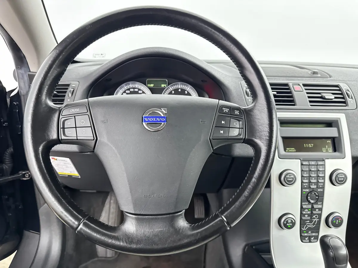 Convertible C70 2.5 T5 Tourer Luxury Line | ORIG. NL | 18" | Elektrisch verst. Lederen Stoelen | Stoelverwarming | BLIS | Xenon | Keyless | Navigatie | Alarm Klasse 3