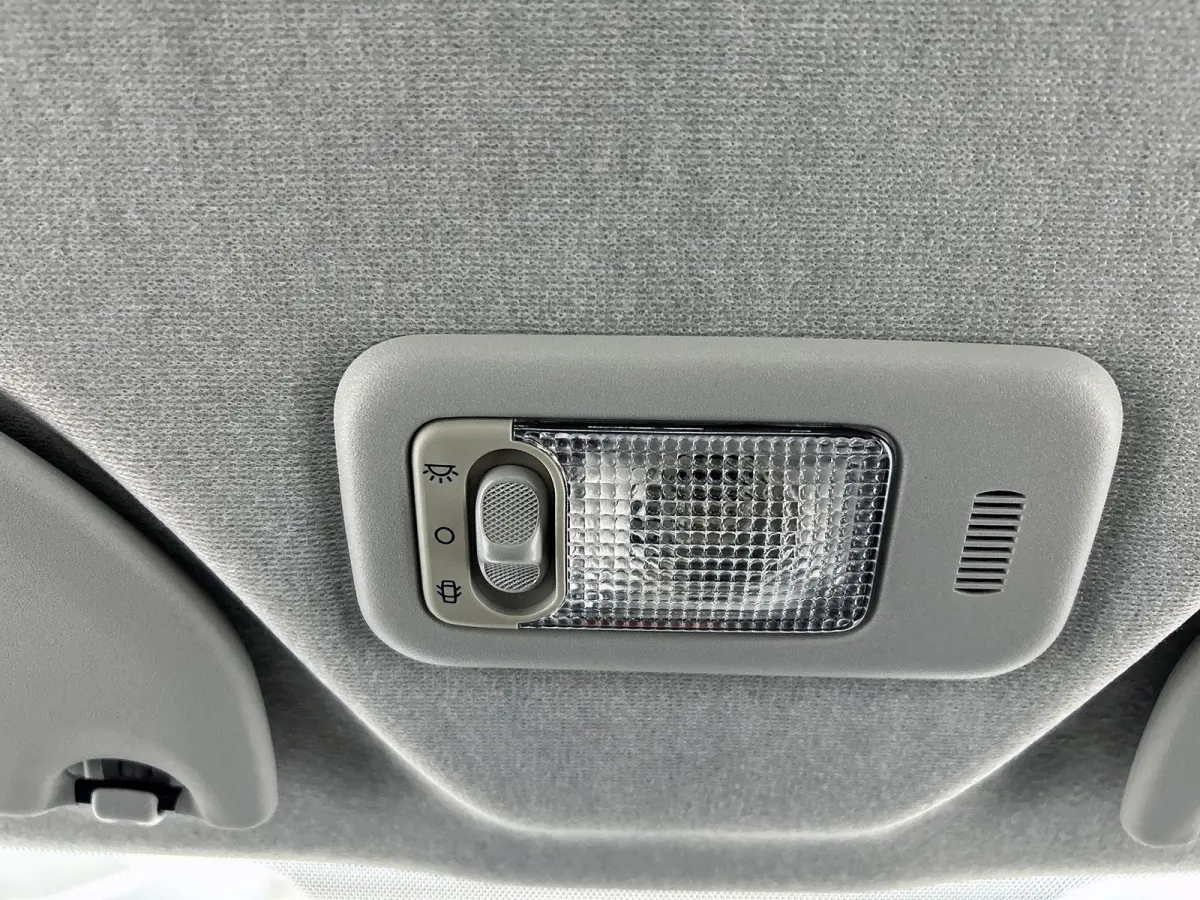 1.0 72pk Active | Airco | IsoFix | Bluetooth |