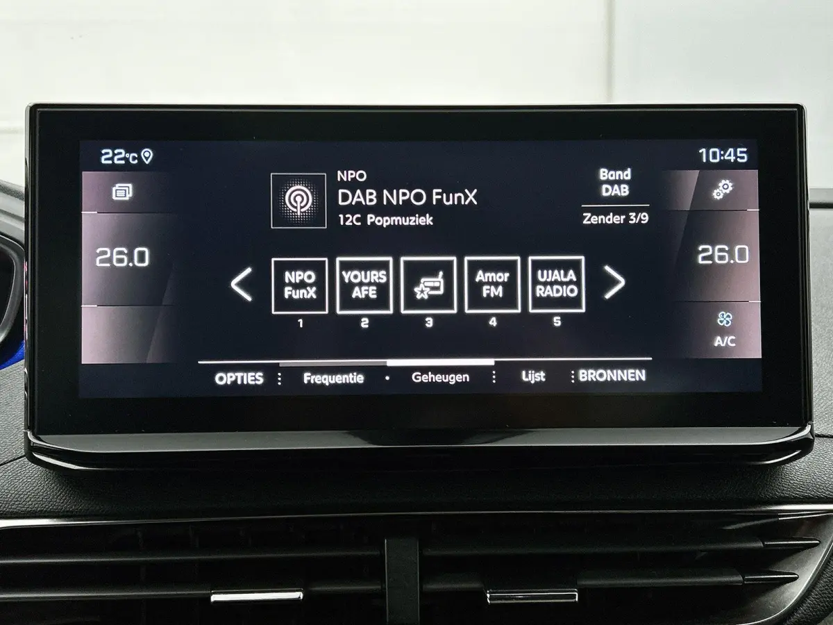 1.2 130pk GT Automaat | Schuif-/Kanteldak | Navigatie | Apple CarPlay/Android Auto | Adaptieve Cruise Control | Camera | Climate Control | Night Vision | Dodehoekdetectie | Keyless Entry/Sta
