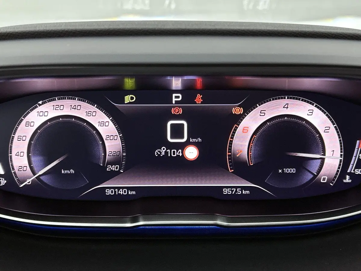 1.2 130pk GT Automaat | Schuif-/Kanteldak | Navigatie | Apple CarPlay/Android Auto | Adaptieve Cruise Control | Camera | Climate Control | Night Vision | Dodehoekdetectie | Keyless Entry/Sta