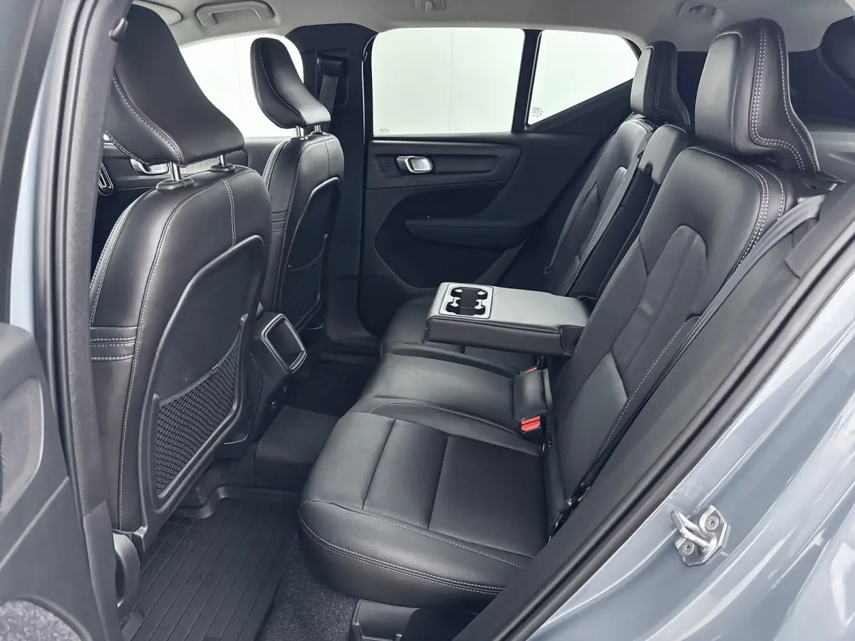 T4 AWD Inscription | 1E EIGENAAR | 18" | Leder | Parkeercamera | Keyless | Trekhaak | Alarm Klasse 3 | Houtafwerking
