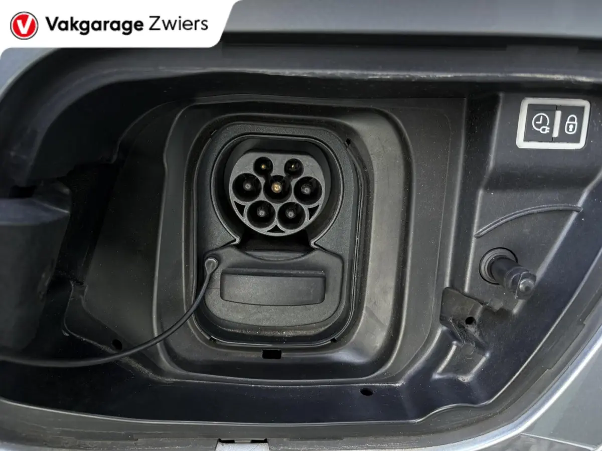 EV Blue Lease Allure 50 kWh|SOH90.3%|3-Fase|3D I-cockpit | Carplay|Cruise|Navi|Camera|