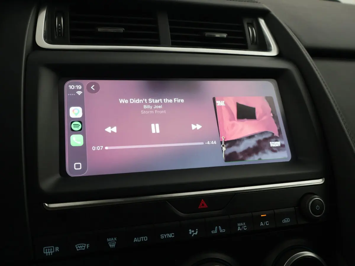 2.0 P200 AWD S + CARPLAY | AFN. TREKHAAK | STANDKACHEL | LEDER | CAMERA