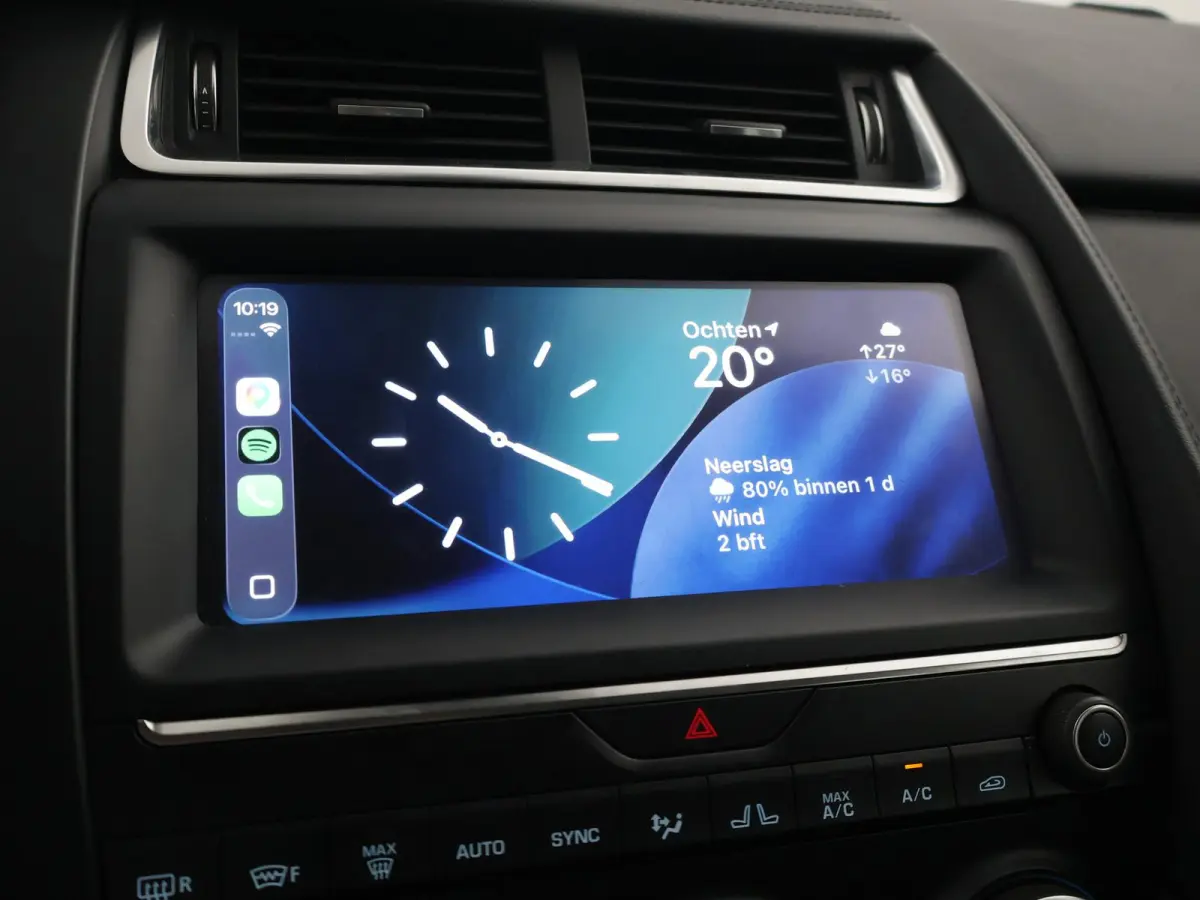2.0 P200 AWD S + CARPLAY | AFN. TREKHAAK | STANDKACHEL | LEDER | CAMERA
