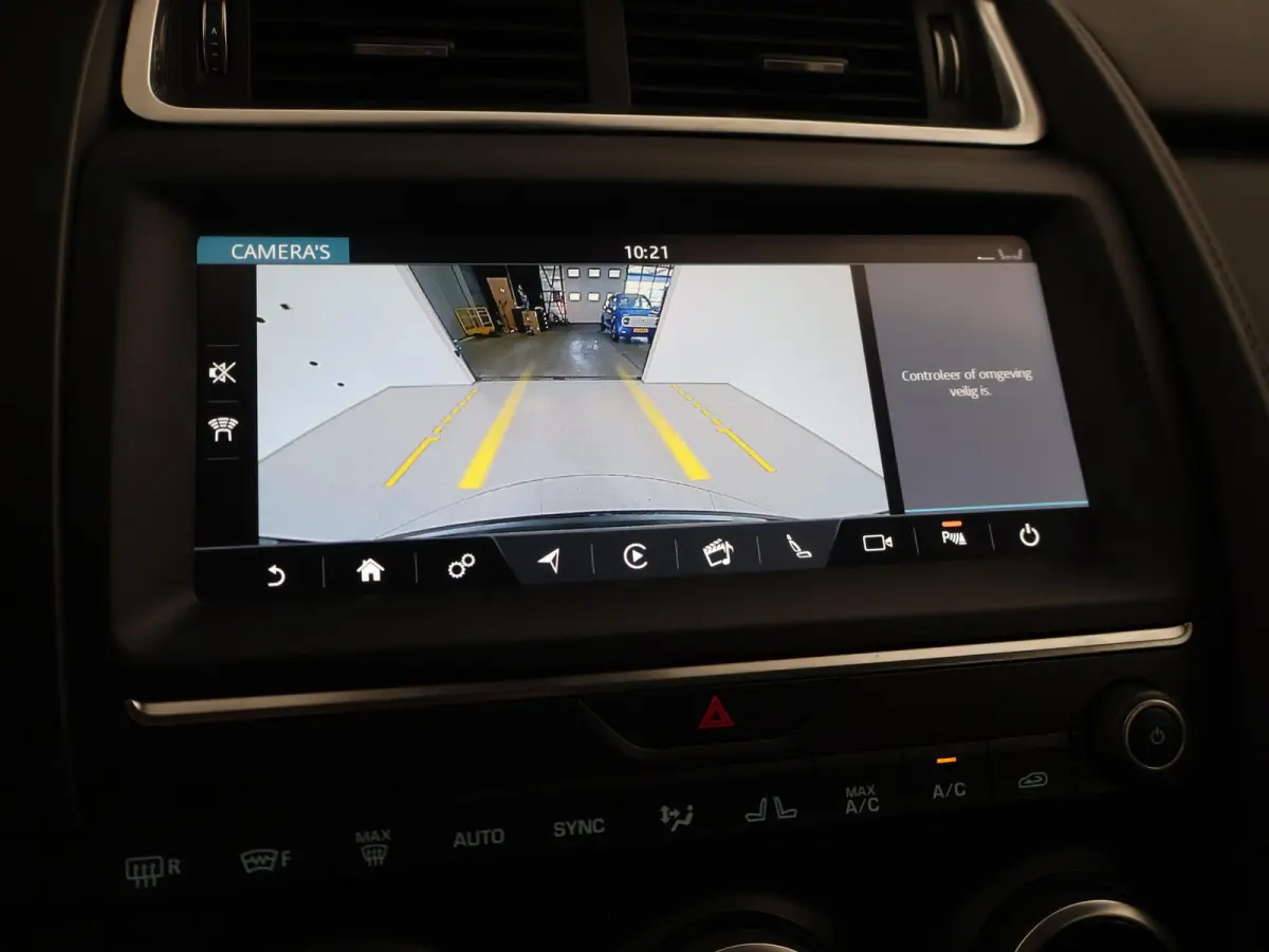 2.0 P200 AWD S + CARPLAY | AFN. TREKHAAK | STANDKACHEL | LEDER | CAMERA
