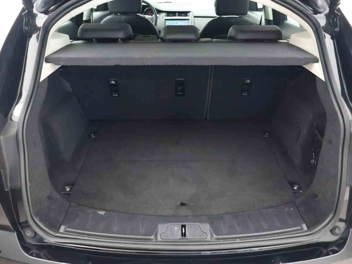 2.0 P200 AWD S + CARPLAY | AFN. TREKHAAK | STANDKACHEL | LEDER | CAMERA
