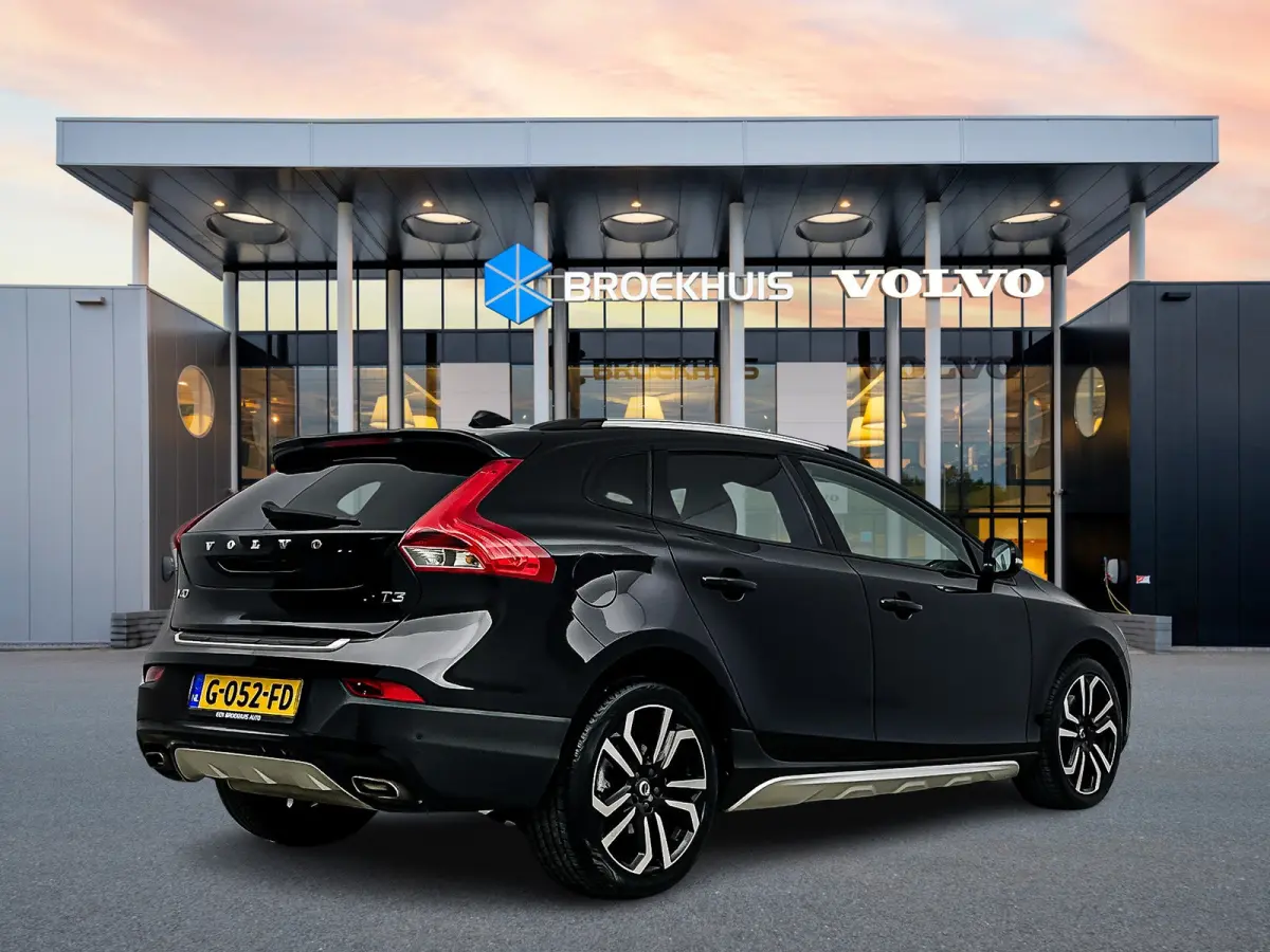 T3 Polar+ Luxury | 1E EIGENAAR | 18" Allseason | Exterior Styling Pack | Leder | Panoramadak | Parkeercamera | Keyless | Parkeerverwarming | Stoelverwarming | PDC V+A