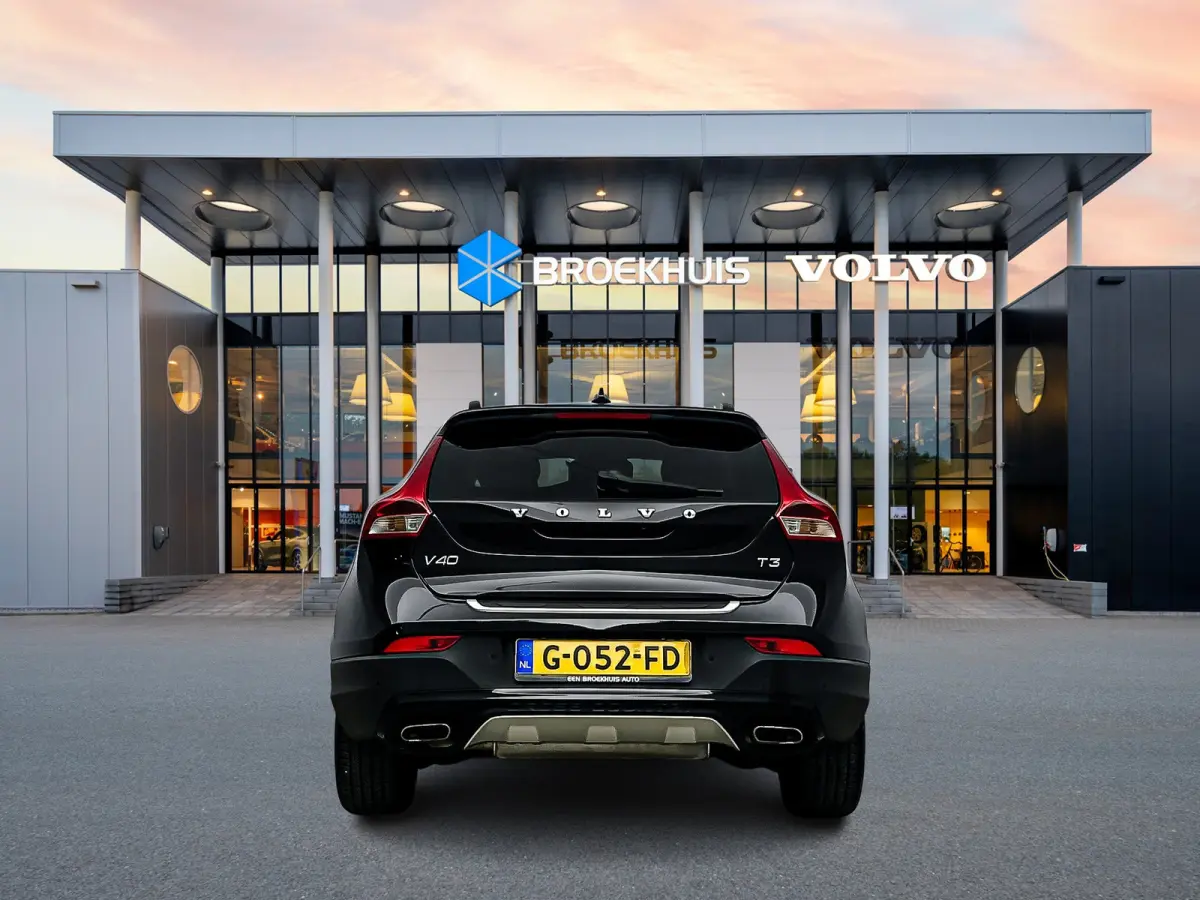 T3 Polar+ Luxury | 1E EIGENAAR | 18" Allseason | Exterior Styling Pack | Leder | Panoramadak | Parkeercamera | Keyless | Parkeerverwarming | Stoelverwarming | PDC V+A