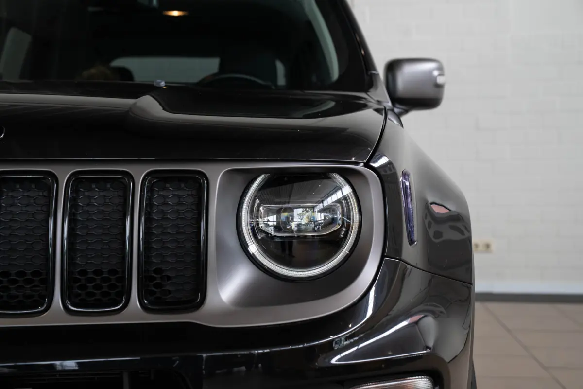 1.0T Limited | Stoel & Stuurverwarming | Trekhaak | Camera | Apple Carplay & Android Auto | Parkeersensoren |